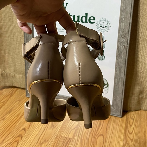 NWOT Ann Klein Nude Kitten Heels | Women’s Size 7.5 - Picture 5 of 7